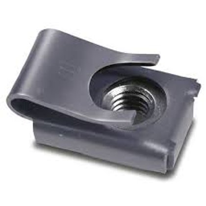 Tuerca clip M-7    Ref.00490